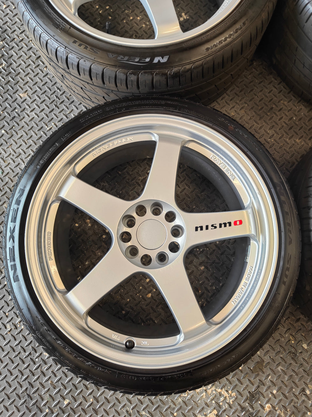 350z Nismo LMGT4 alloys