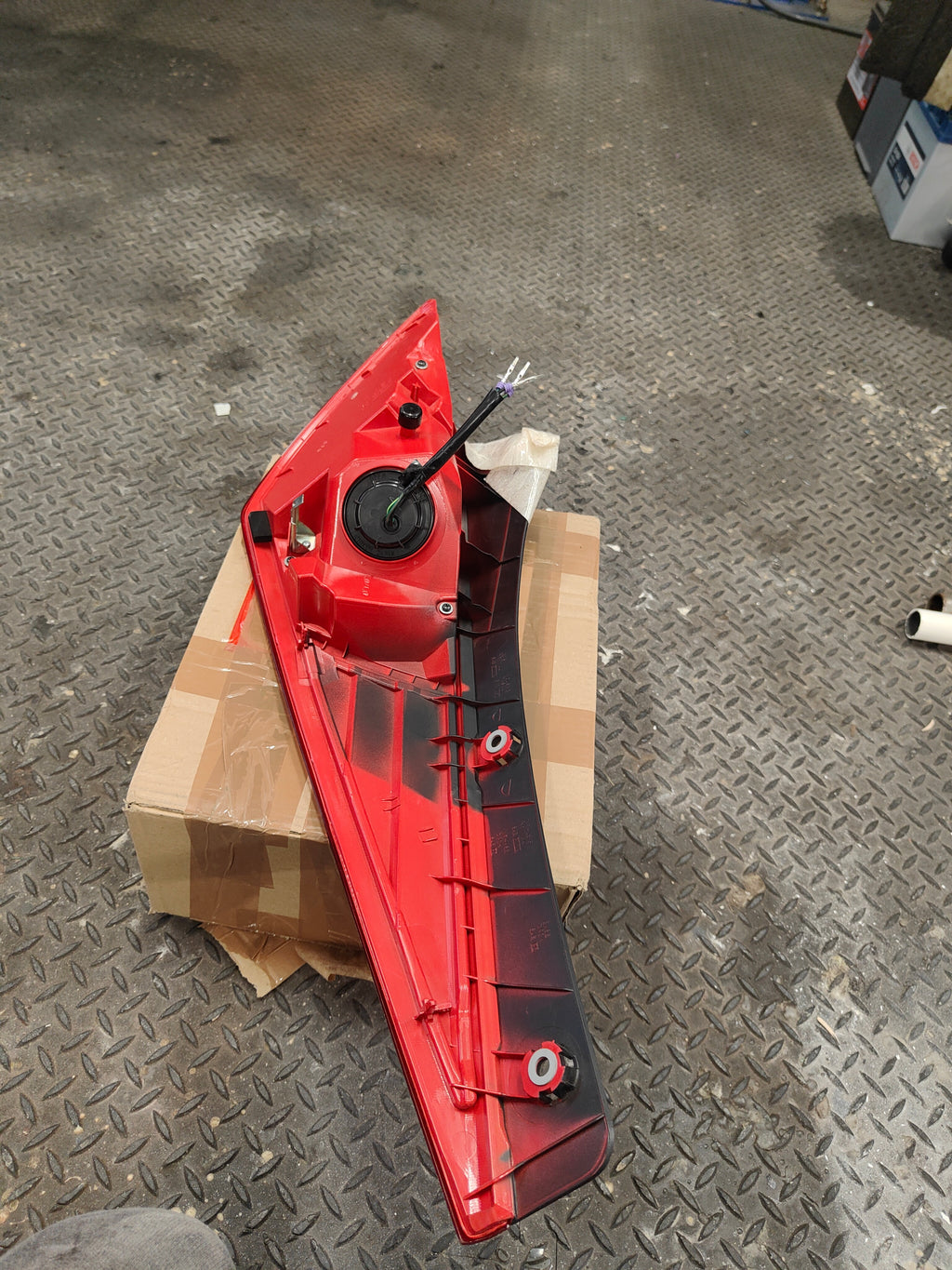NEW 350Z Rear led light - small chip